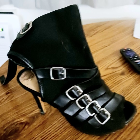 Meet your Posher, Jon - Picture 1 of 1